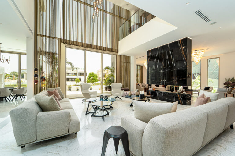 Engel & Völkers Dubai - Grand bespoke villa