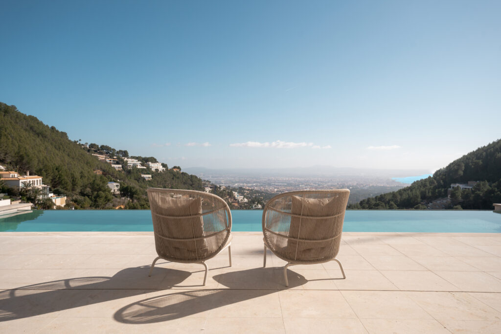Engel & Völkers Cross-Selling Mallorca Neu gebaute moderne Villa mit grandiosem Blick W-02I7QV